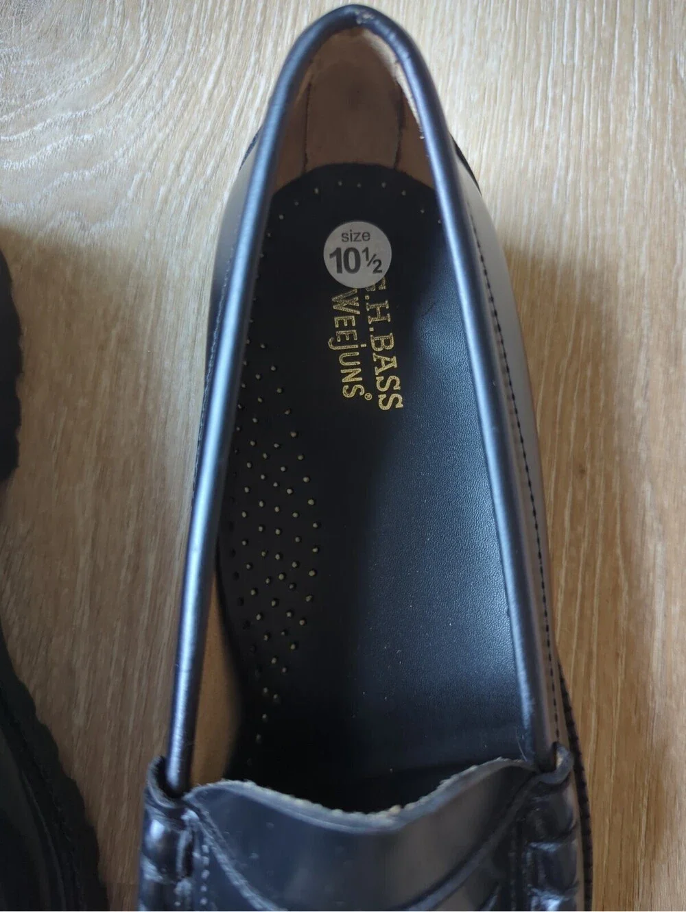 GH Bass Weejuns Larson Black Polished Leather Penny Loafers Mens 10.5D BAZ1W002